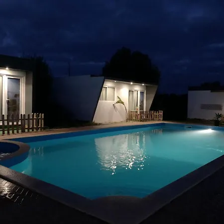 One Bedroom Bungalow With Shared Pool Enclosed Garden And Wifi At *