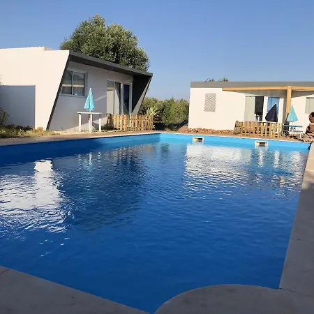 Ferienhaus One Bedroom Bungalow With Shared Pool Enclosed Garden And Wifi At Silves