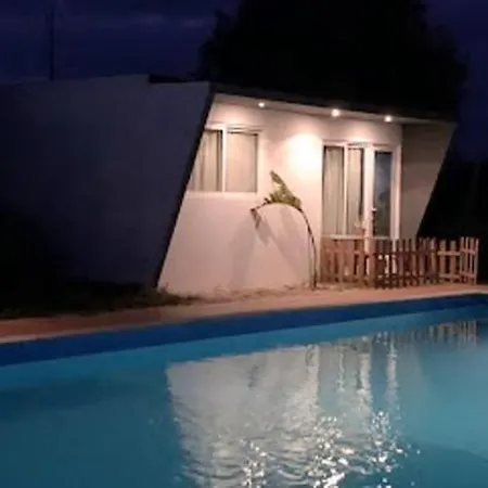 One Bedroom Bungalow With Shared Pool Enclosed Garden And Wifi At Силвеш